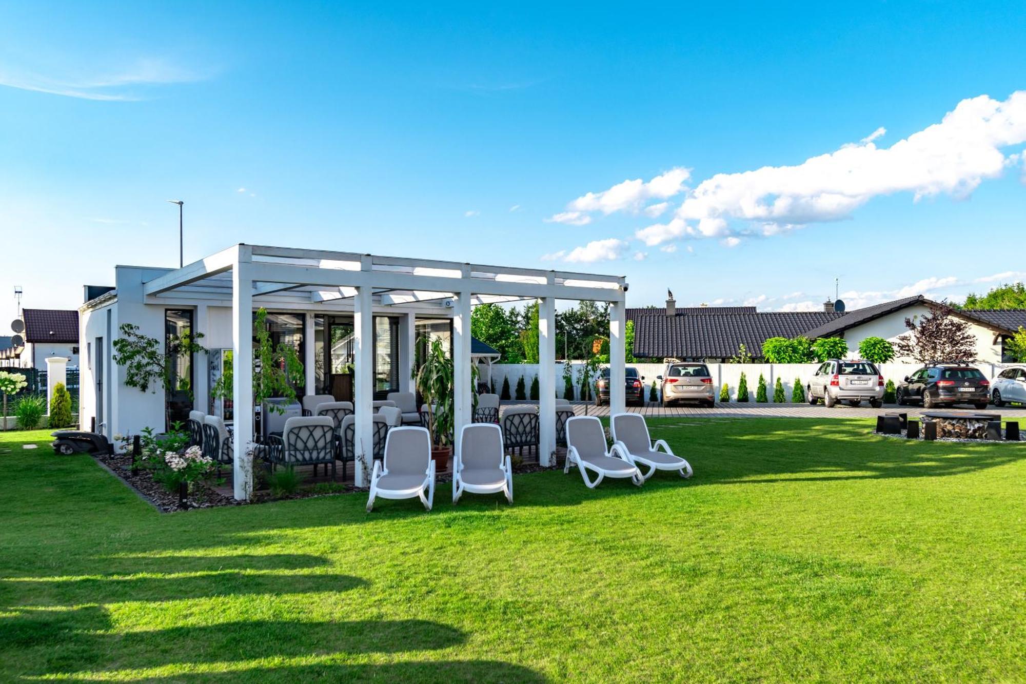 Family Resort Ustka - Domki Dwupoziomowe Z Basenem Extérieur photo